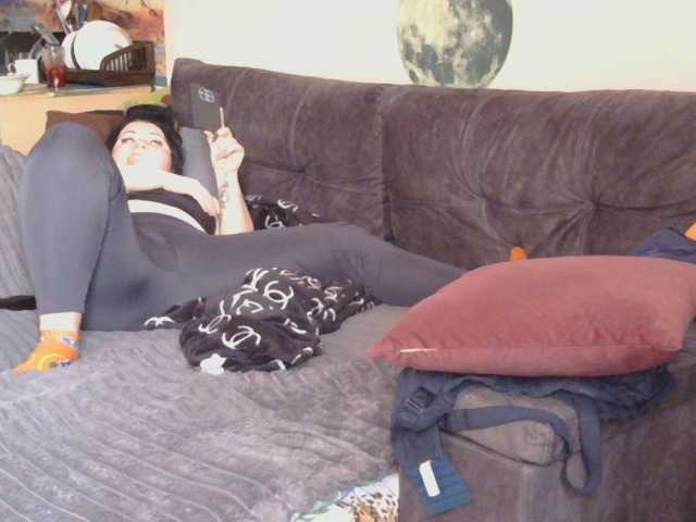 Medjik-lool live cam on BongaCams