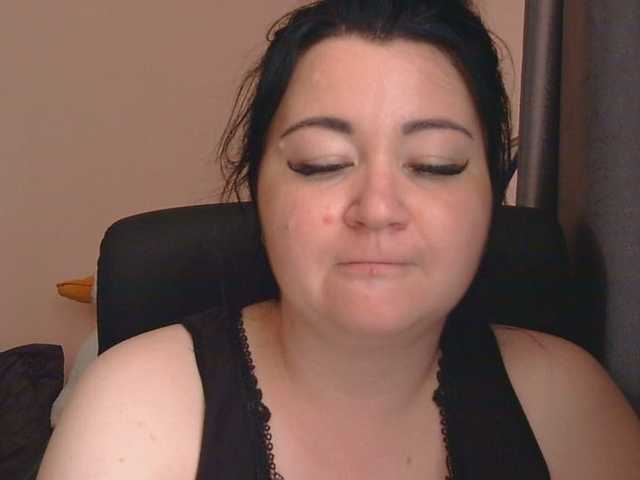 Medjik-lool live webcam show