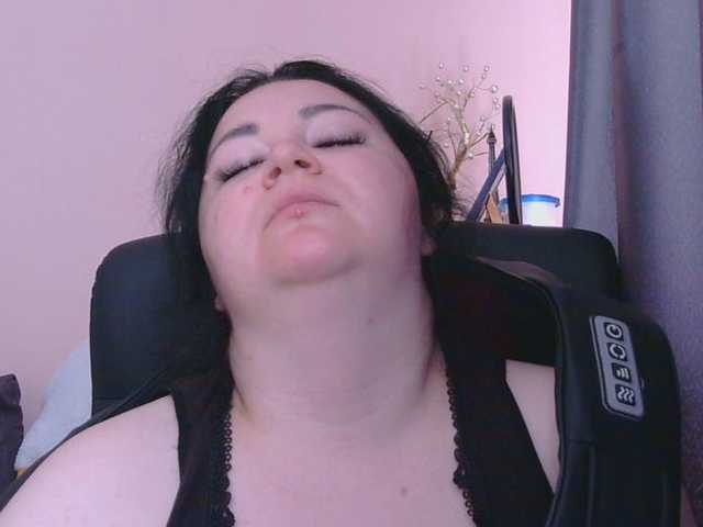 Medjik-lool live cam on BongaCams