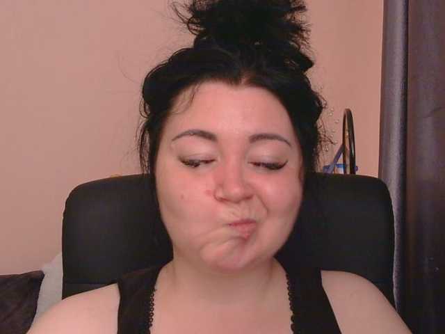 Medjik-lool live cam on BongaCams