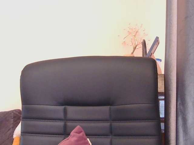 Medjik-lool live cam on BongaCams