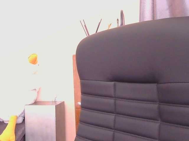 Medjik-lool live cam on BongaCams