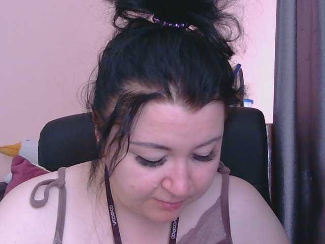 Medjik-lool live cam on BongaCams
