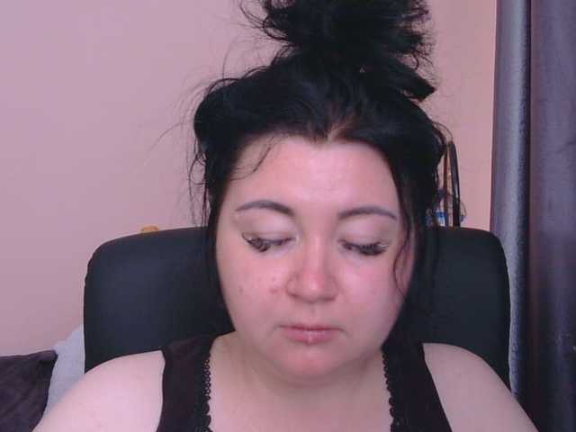 Medjik-lool live cam on BongaCams