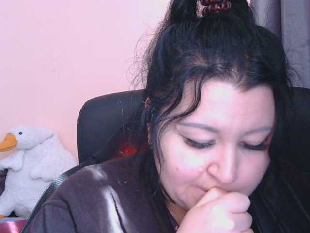 Medjik-lool live cam on BongaCams