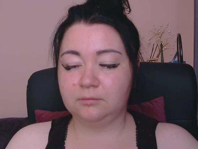 Medjik-lool live cam on BongaCams