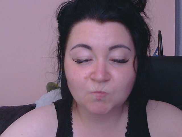 Medjik-lool live cam on BongaCams