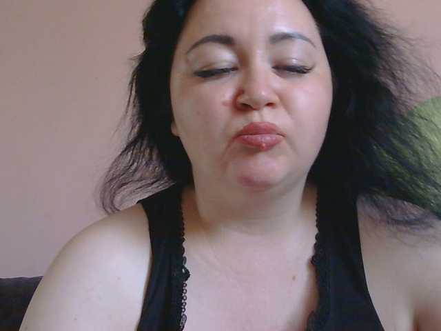 Medjik-lool live cam on BongaCams