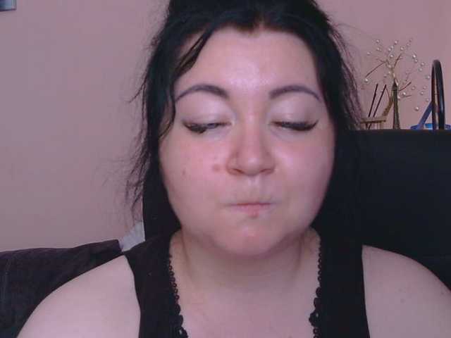 Medjik-lool live cam on BongaCams