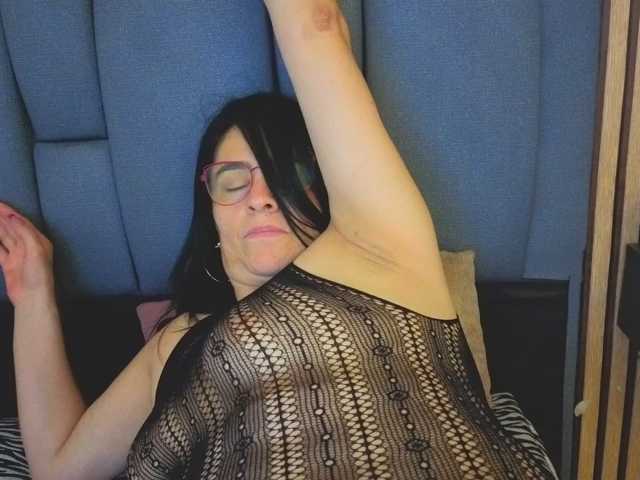 candela-collins live cam on BongaCams