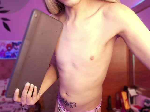 Eimyflorian Live Webcam on BongaCams