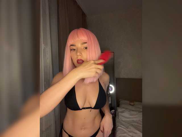 CyberNika live webcam show