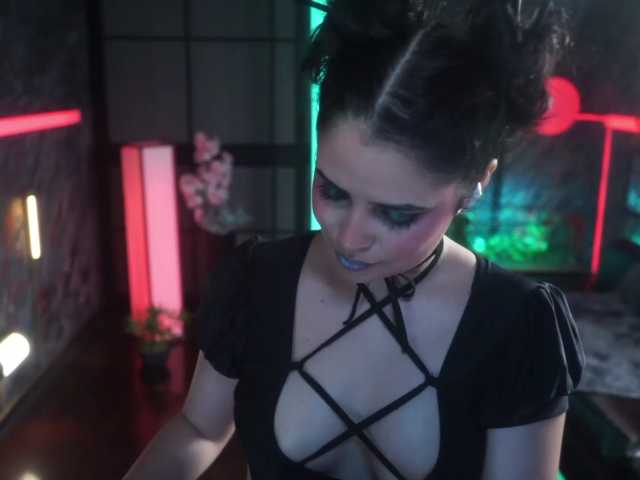 Alessa-Goreng live cam on BongaCams