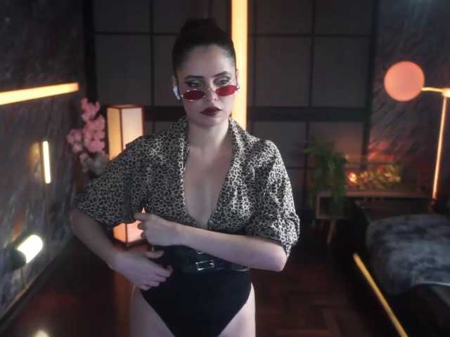 Alessa-Goreng live cam on BongaCams