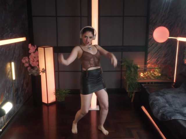 Alessa-Goreng live cam on BongaCams