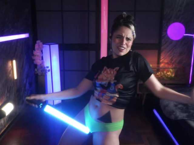 Alessa-Goreng live cam on BongaCams