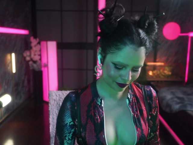 Alessa-Goreng live cam on BongaCams