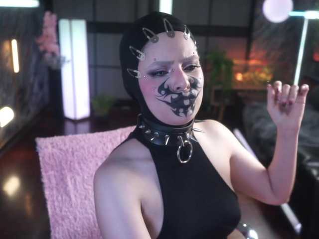 Alessa-Goreng live cam on BongaCams