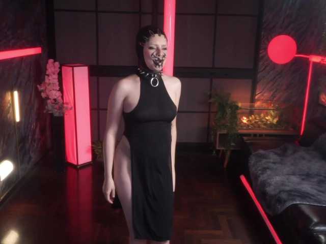 Alessa-Goreng live cam on BongaCams