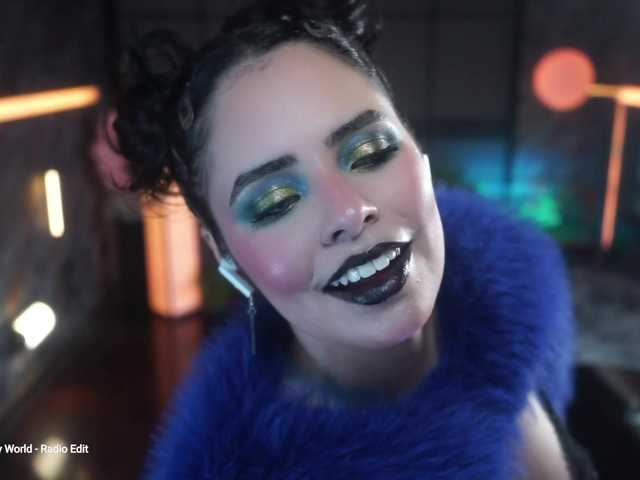 Alessa-Goreng live cam on BongaCams