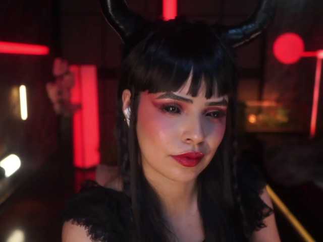 Alessa-Goreng live cam on BongaCams