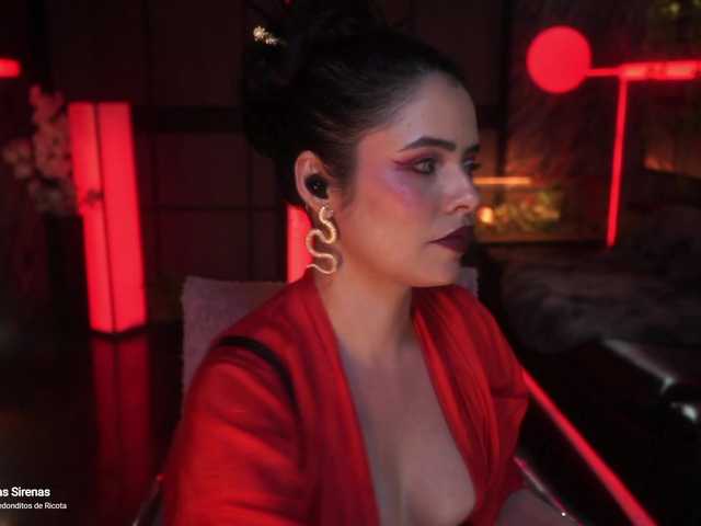 Alessa-Goreng live cam on BongaCams