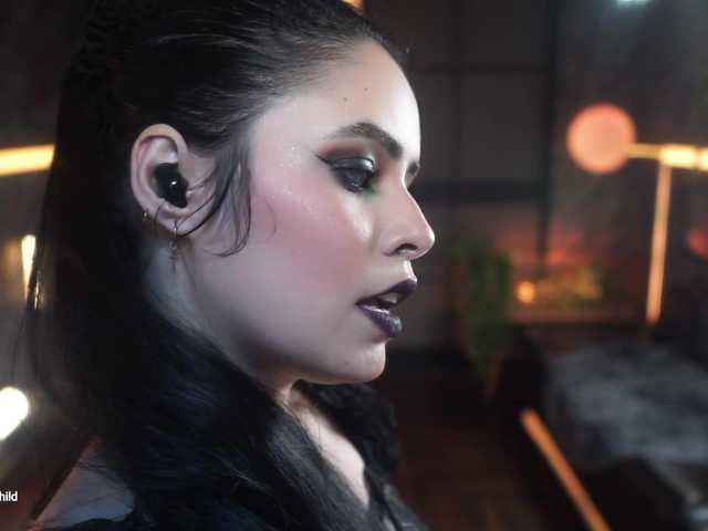 Alessa-Goreng live cam on BongaCams