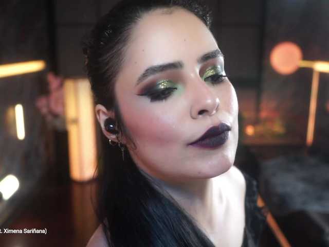 Alessa-Goreng live cam on BongaCams