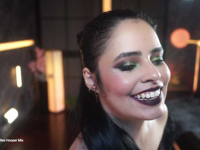 Alessa-Goreng live cam on BongaCams