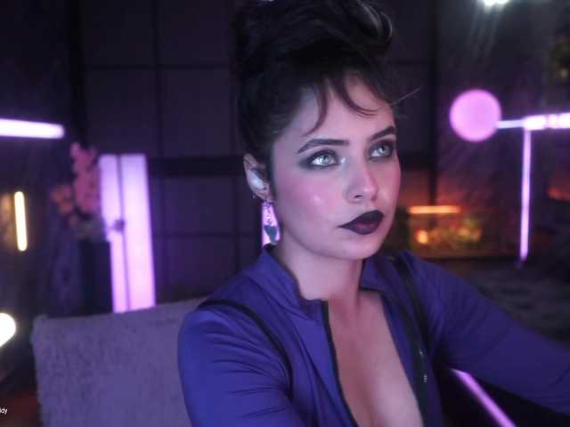 Alessa-Goreng live cam on BongaCams