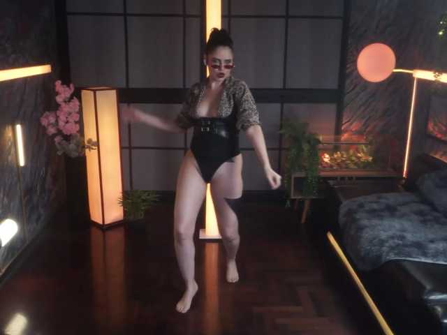 Alessa-Goreng live cam on BongaCams