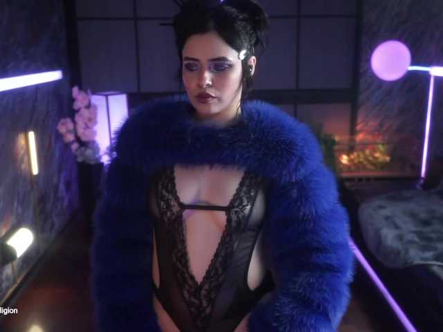 Alessa-Goreng live cam on BongaCams