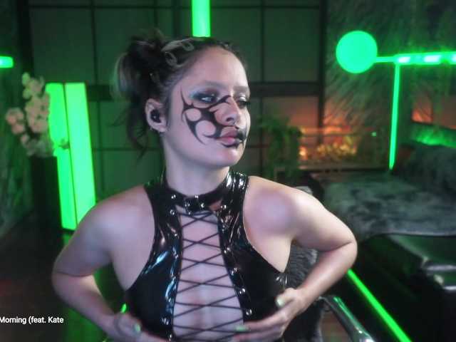 Alessa-Goreng live cam on BongaCams