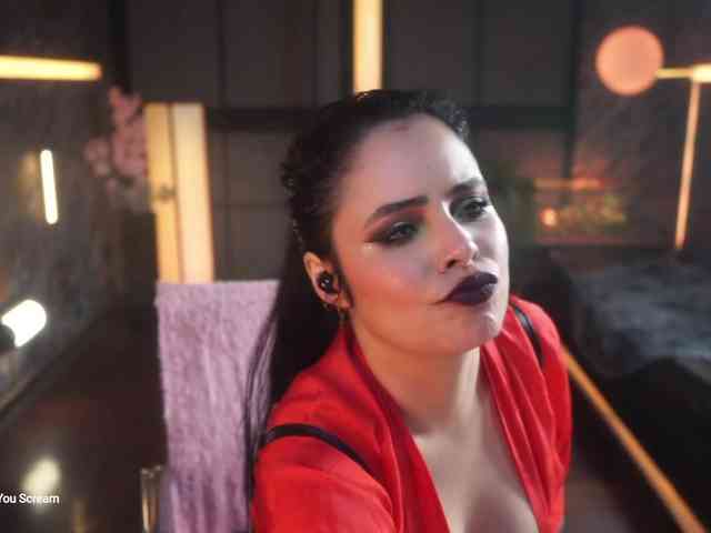 Modelo: Alessa-Goreng