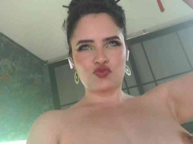 Modelo: Alessa-Goreng
