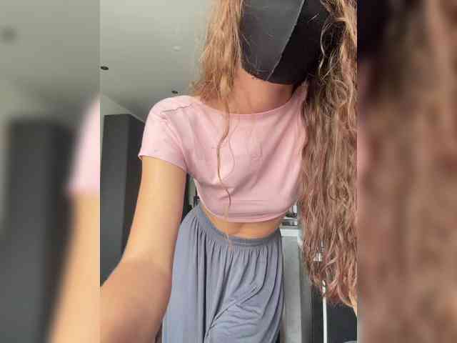 Saliss1 Sex Cam Show