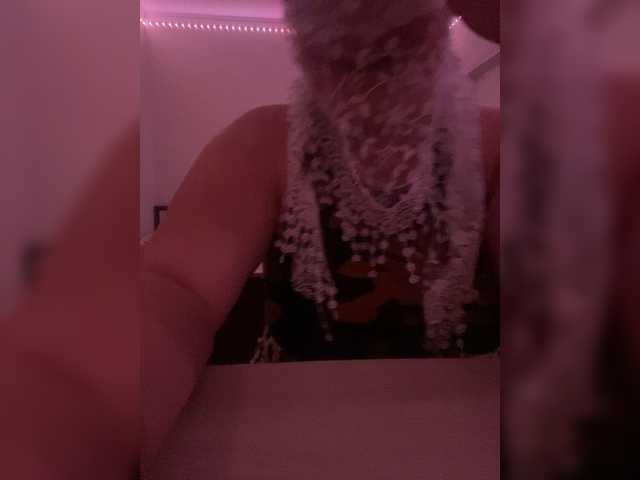 Devillove live cam on BongaCams