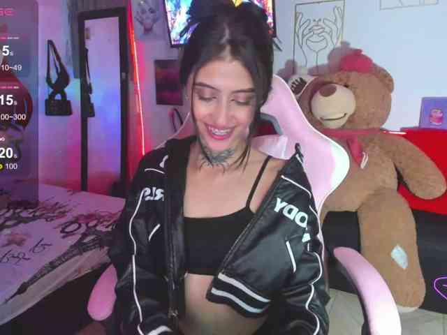 Melanny-lopez-18
