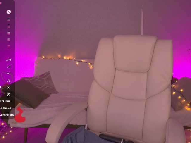le modèle CarolinaDi est en webcam porno dans un show sur le site bongacams, il possède les tags suivants: White/Caucasian,Redhead,Trimmed