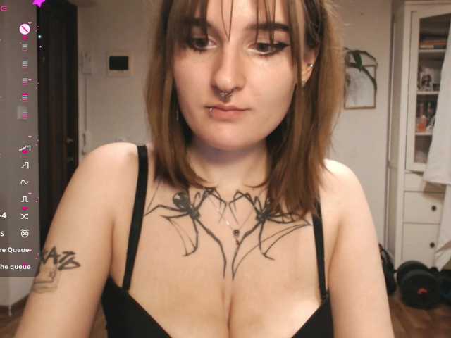 momorenaaa live webcam show