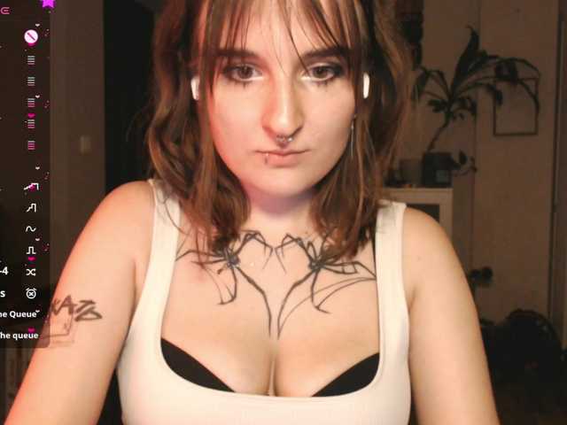 momorenaaa live webcam show