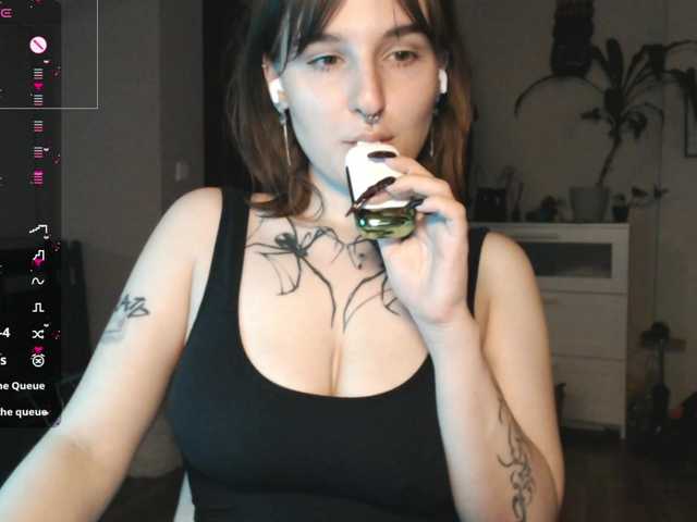 momorenaaa webcam
