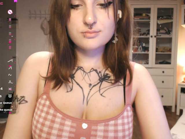 momorenaaa live cam preview