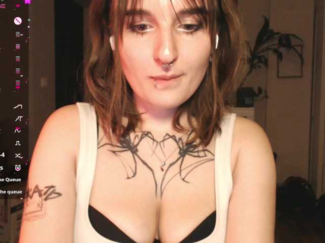 momorenaaa live webcam show
