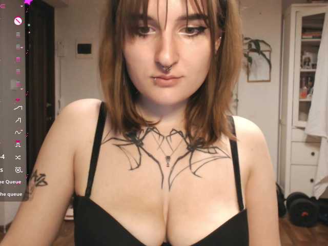momorenaaa live webcam show