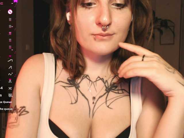 momorenaaa live webcam show