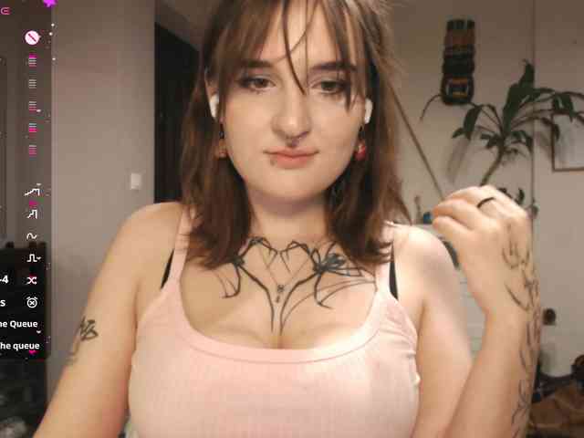 momorenaaa webcam