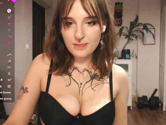 momorenaaa webcam