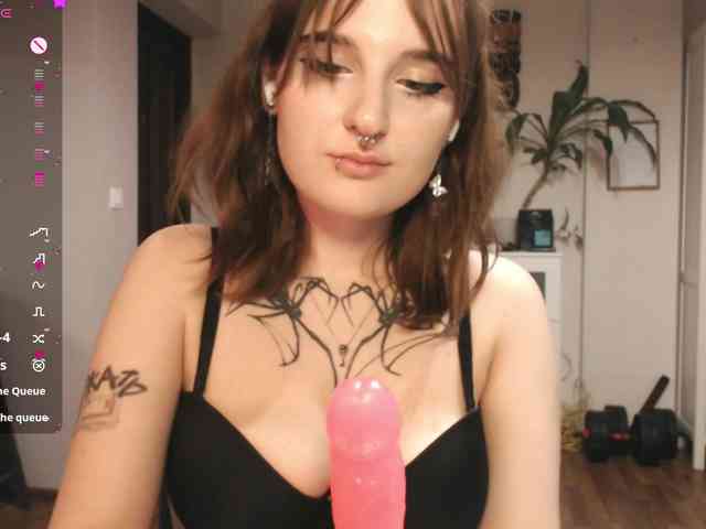 momorenaaa webcam