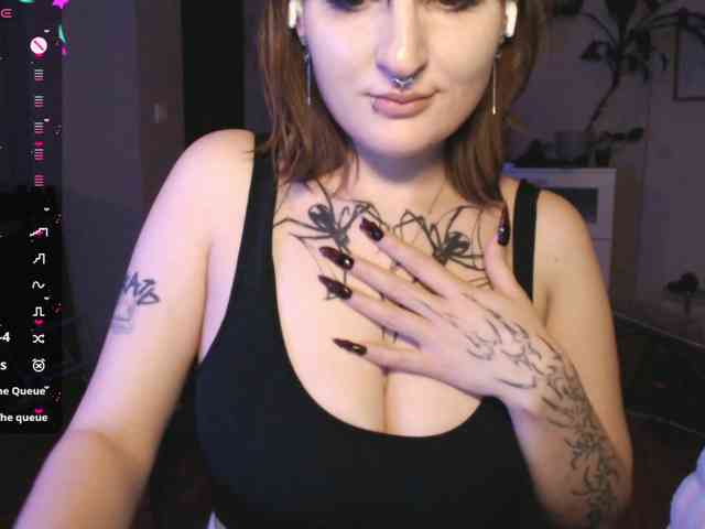 momorenaaa webcam